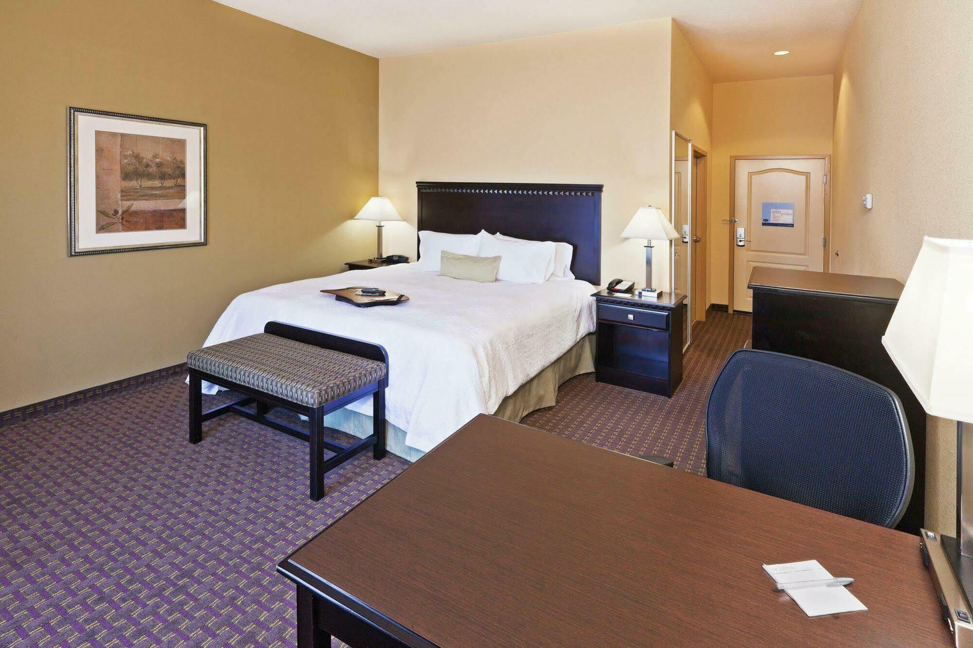 Hampton Inn & Suites Owasso Номер фото
